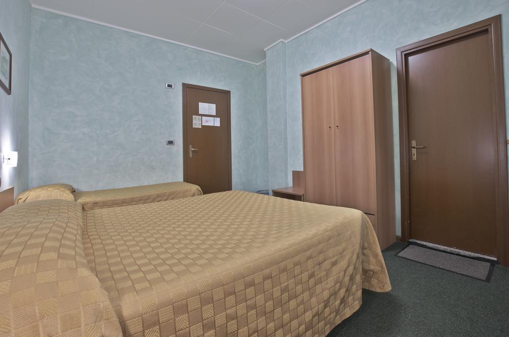 Hotel Valentini Inn Foligno Pokój zdjęcie