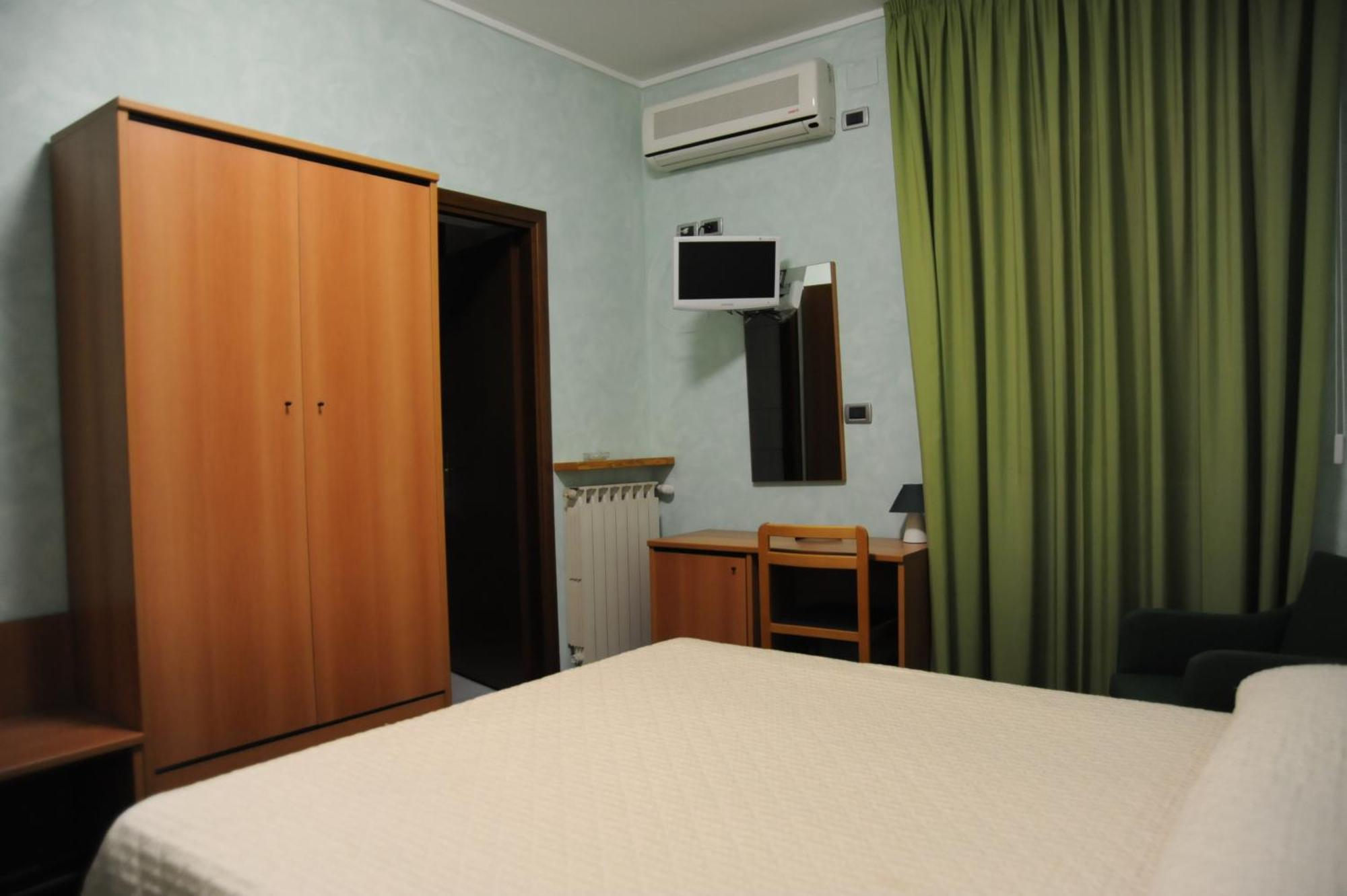 Hotel Valentini Inn Foligno Zewnętrze zdjęcie